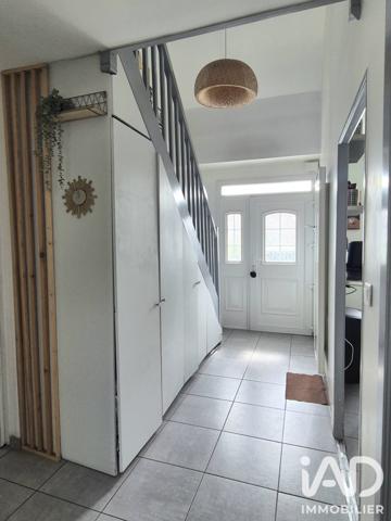 Maison à vendre 6 pièces 138 m² Saint-Pierre-du-Perray