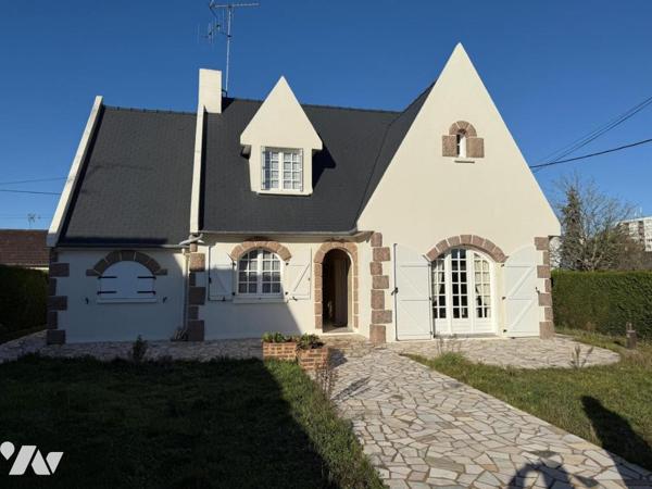 LAVAL, Quartier Thévalles, Maison type 5