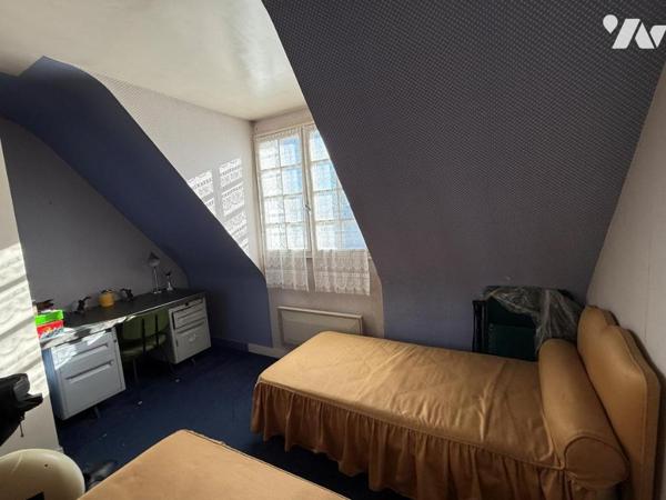 LAVAL, Quartier Thévalles, Maison type 5