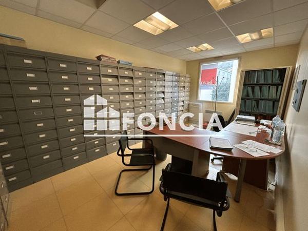 Location Local commercial 4 pièces 75.7 m² - 22 BOULEVARD PIERRE BROSSOLETTE Laon 02000