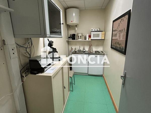 Location Local commercial 4 pièces 75.7 m² - 22 BOULEVARD PIERRE BROSSOLETTE Laon 02000