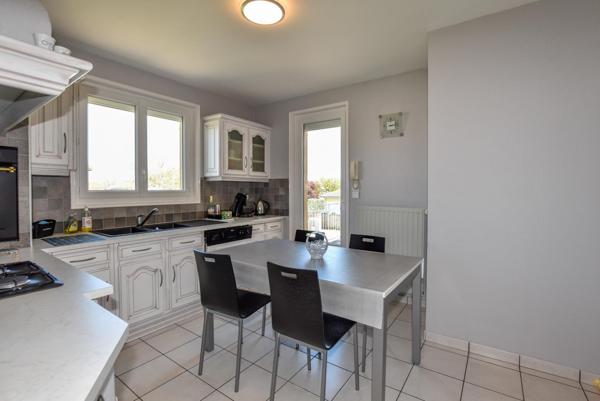 Charmante maison familiale prête à vous accueillir !!