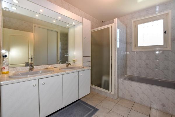 Charmante maison familiale prête à vous accueillir !!