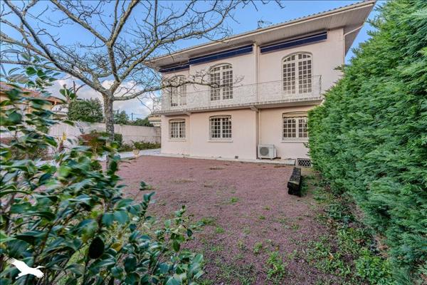 Maison à vendre |  Arcachon |  6 pièces | 200 m²