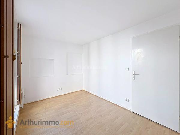 Location                                                      Appartement
                        
                     2 pièces                                         à Reims