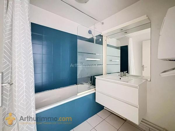 Location                                                      Appartement
                        
                     2 pièces                                         à Reims