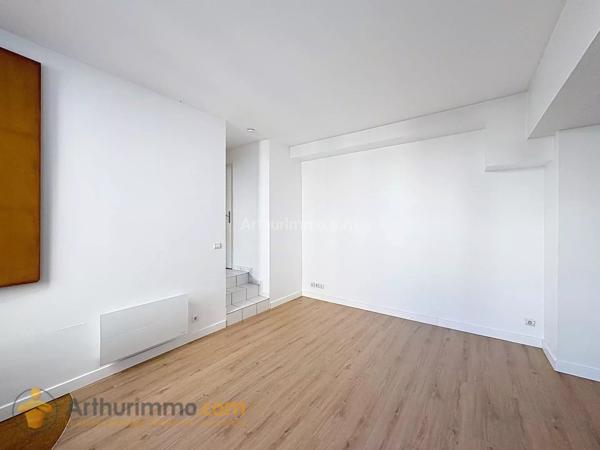 Location                                                      Appartement
                        
                     2 pièces                                         à Reims