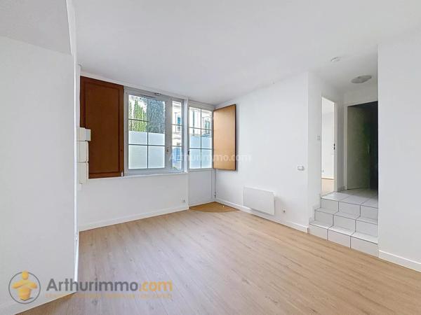 Location                                                      Appartement
                        
                     2 pièces                                         à Reims