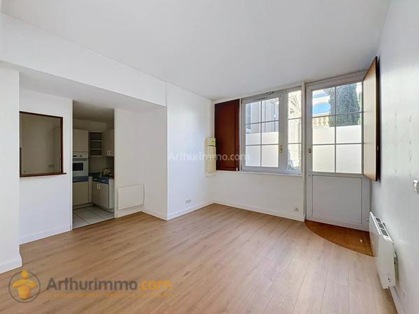 Location                                                      Appartement
                        
                     2 pièces                                         à Reims