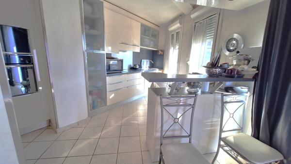 Appartement à vendre 4 pièces MARSEILLE 4EME ARRONDISSEMENT (13) La blancarde