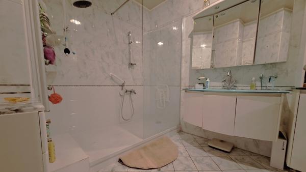 Appartement à vendre 4 pièces MARSEILLE 4EME ARRONDISSEMENT (13) La blancarde