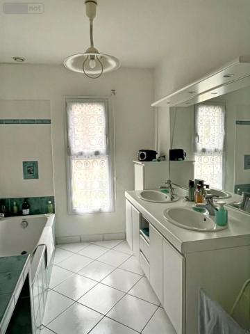 Maison à vendre à Rennes en Ille-et-Vilaine (35700), ref : 35021-2134