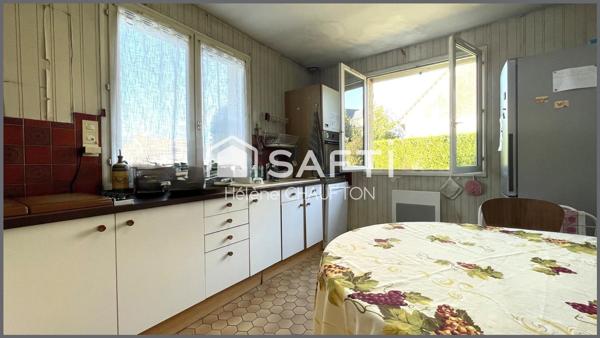 Maison 8 chambres de 175 m² sur sous-sol total et jardin de 870m² centre de VERNON.
