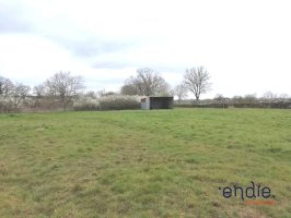 Terrain agricole 2210m² avec hangar bardé!!