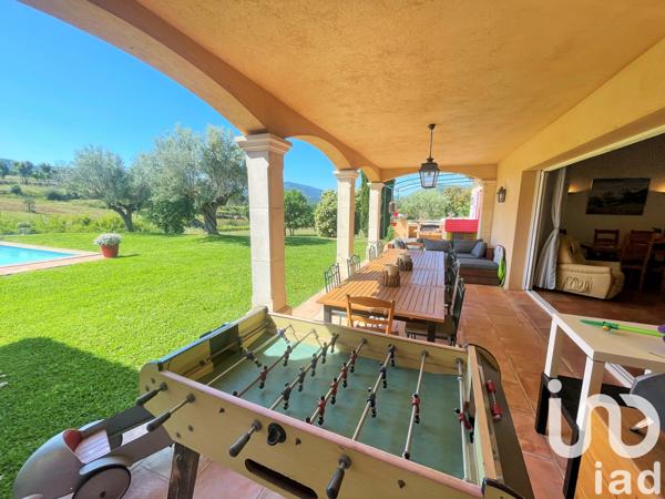 Maison à vendre 5 pièces 200 m² Cogolin