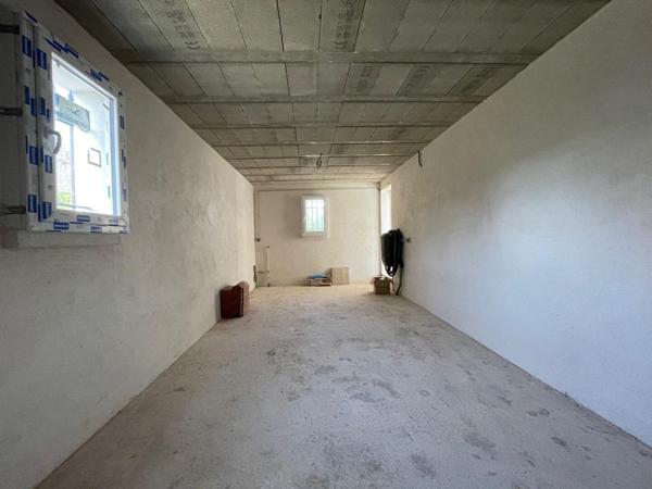 Maison de 2018 4 pièce(s)  +  garage 23m2 + terrain 1281m2