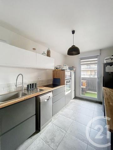 Appartement F4 à vendre  4 pièces - 75 m2 CLERMONT FERRAND - 63