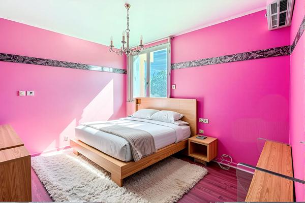 EXCLUSIVITE !  A vendre  AIX SUD grand T3/4 à rénover  en deuxième étage  expo Sud