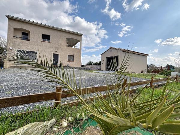 Maison lumineuse avec terrasse et vue sur les Pyrénées