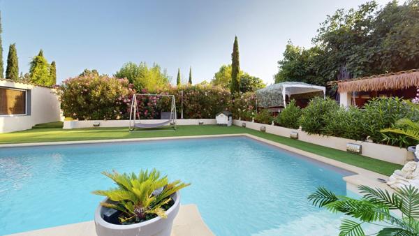 Maison d'habitation et gite à FLAYOSC de 181 m2