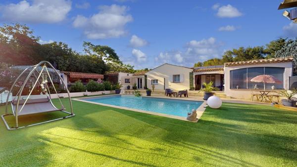 Maison d'habitation et gite à FLAYOSC de 181 m2