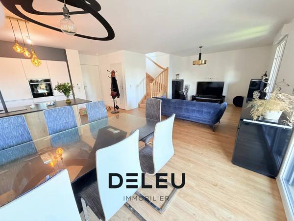 T3 duplex 86 m² au dernier étage, terrasse, parking