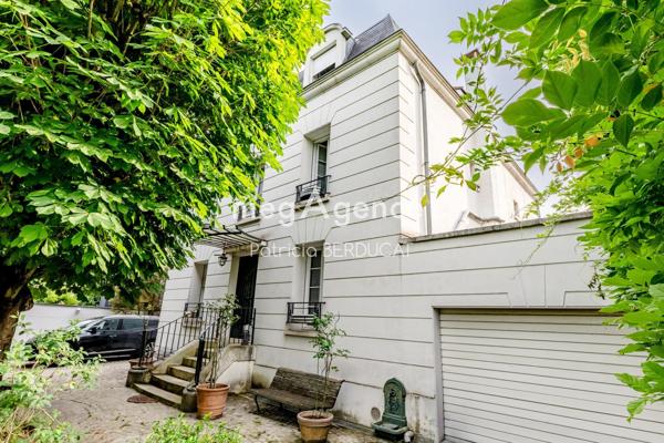 Maison à Le Perreux-sur-Marne, 94170 - 12 pièces 276m²