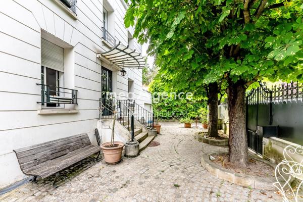 Maison à Le Perreux-sur-Marne, 94170 - 12 pièces 276m²