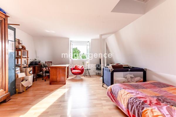 Maison à Le Perreux-sur-Marne, 94170 - 12 pièces 276m²