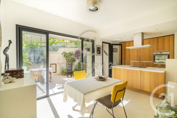 Appartement T3 à vendre  3 pièces - 65 m2 MARSEILLE - 13005