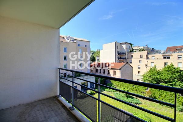 APPARTEMENT - BALCON - 3 PIECES - STATIONNEMENT