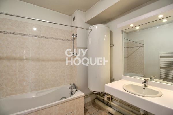 APPARTEMENT - BALCON - 3 PIECES - STATIONNEMENT
