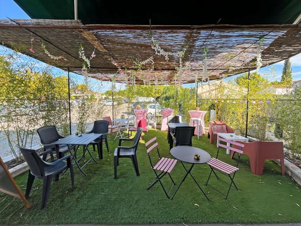 À vendre fond de commerce de restauration rapide situé à Rognonas,