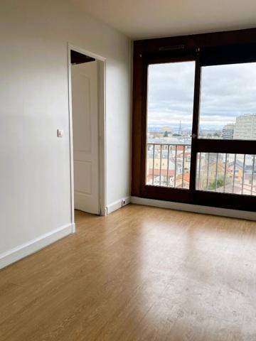 EXCLUSIVITE - 2 pièces en plein centre ville de Fontenay Aux Roses avec vue sur PARIS