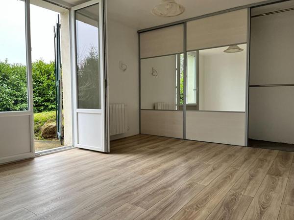 RABODANGES Jolie maison, vue sur lac