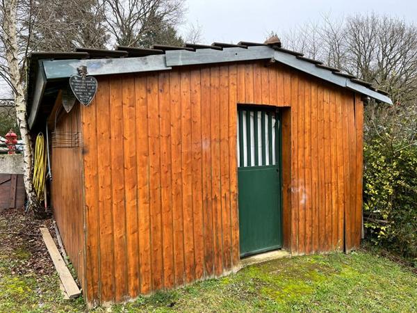 RABODANGES Jolie maison, vue sur lac