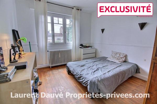 45750 ST PRYVE ST MESMIN - Maison 4 chambres et bureau sur s/sol total - Garage