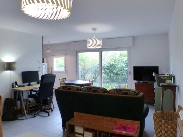 Appartement à louer T1 bis avec terrasse et jardin QUETIGNY (21)