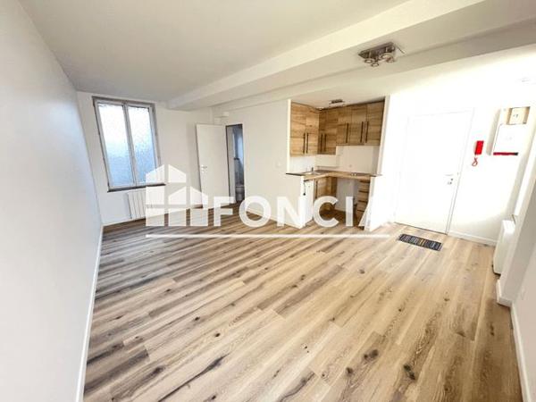 Location Studio 26.5 m² - 4 RUE DES PAVEURS Soissons 02200