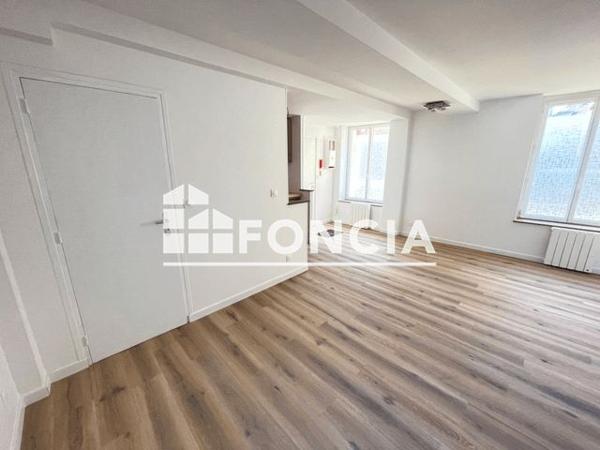 Location Studio 26.5 m² - 4 RUE DES PAVEURS Soissons 02200