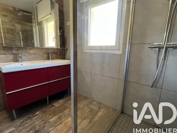 Maison à vendre 6 pièces 196 m² Saint-Martin-le-Vinoux