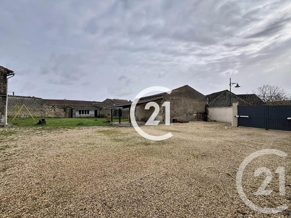 Maison à vendre  4 pièces - 155 m2 ANGEAC CHAMPAGNE - 16