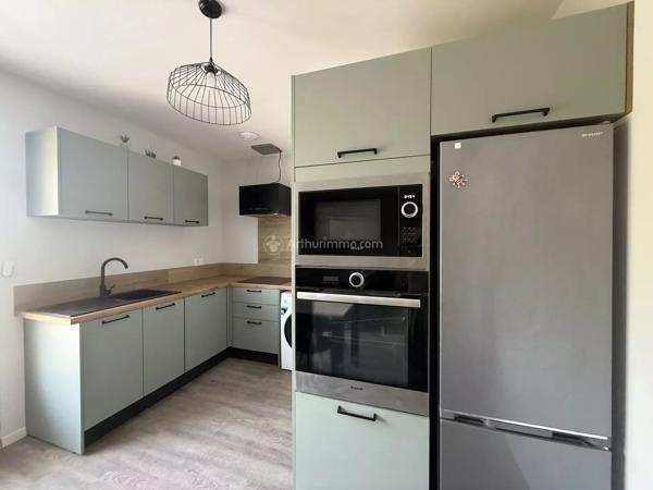 Location                                                      Appartement
                        
                     3 pièces                      50 m2                     à Albi