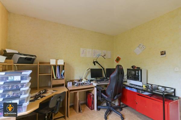 Vente                                                      Maison
                        
                     5 pièces                      98 m2                     à Frontenay-Rohan-Rohan