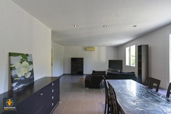 Vente                                                      Maison
                        
                     5 pièces                      98 m2                     à Frontenay-Rohan-Rohan