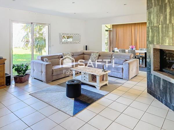 Magnifique maison de 148 m² env sur 2091 m² de terrain 4 chambres