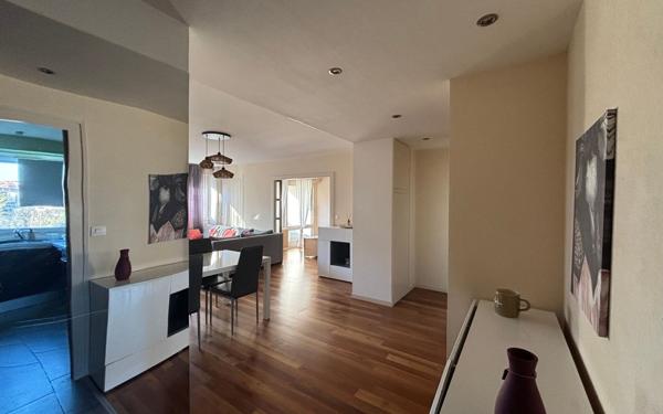 Appartement à louer    3 pièces •  Gaillard