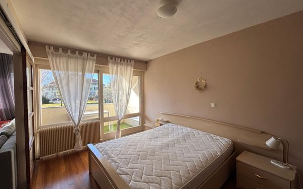 Appartement à louer    3 pièces •  Gaillard