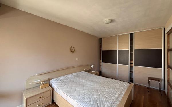 Appartement à louer    3 pièces •  Gaillard