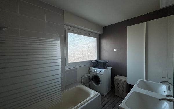 Appartement à louer    3 pièces •  Gaillard